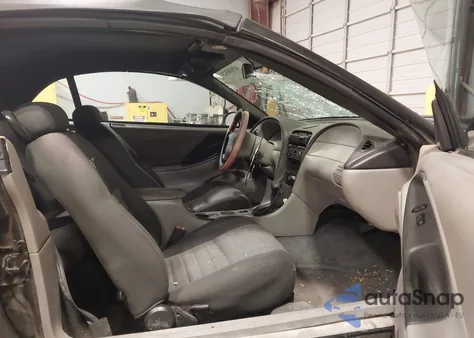 2001 Ford Mustang Gt z USA, uszkodzony, nr VIN 1FAFP45X01F141335